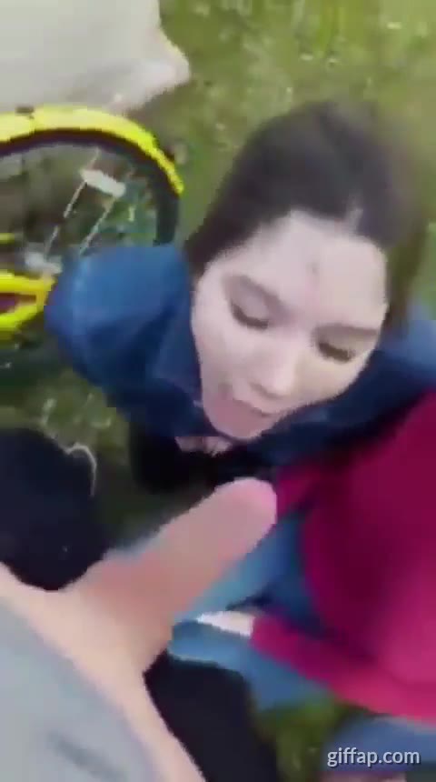 Called her friends to suck her brother’s cock outdoors and take a facial